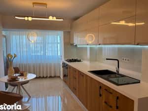 Unirii , Splaiul Unirii, Camera de Comert , loc parcare inclus — miniatura 6