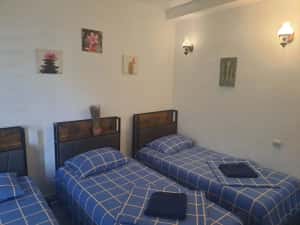 Cazare Muncitori Apartamente Garsoniere paturi single bucătării proprii terasă Valu lui Traian Constanta — miniatura 3