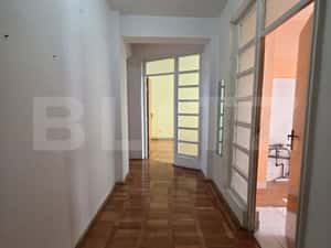 OPORTUNITATE! 2 CAMERE DECOMANDATE, 65 MP, ETAJ INTERMEDIAR, 2700 MP — miniatura 4