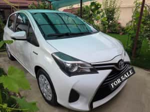 Toyota Yaris Hybrid 2016
