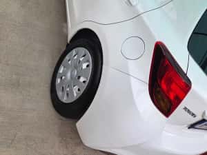 Toyota Yaris Hybrid 2016 — miniatura 4