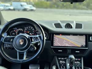 Porsche Cayenne - SUV premium import 2018 — miniatura 7