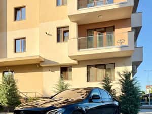Mercedes-Benz E 63 AMG 4MATIC+ — miniatura 3