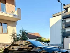 Mercedes-Benz E 63 AMG 4MATIC+ — miniatura 4