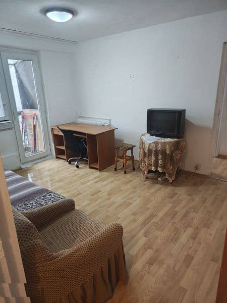Propietar inchiriez Apartament 2 camere in Militariere — fotografie 1 din 6