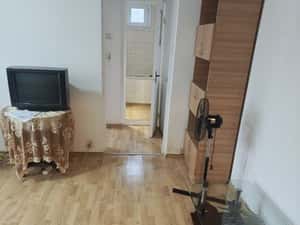 Propietar inchiriez Apartament 2 camere in Militariere — miniatura 4