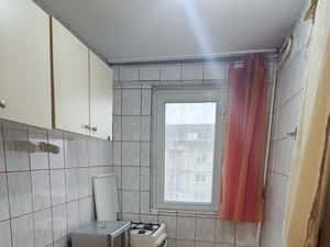 Propietar inchiriez Apartament 2 camere in Militariere — miniatura 6