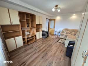 Apartament decomandat de vanzare 2 camere boxa pivnita Vasile Aaron — miniatura 5