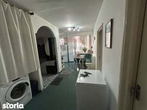 Apartament cu 3 camere de închiriat în zona Central — miniatura 5