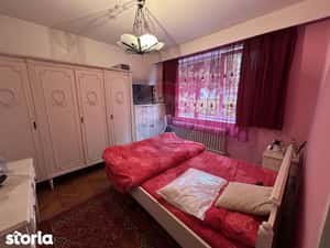 Apartament cu 3 camere de închiriat în zona Central — miniatura 6