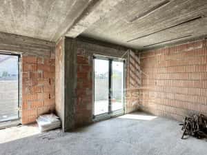 Jumatate de duplex cu 4 camere de vanzare in Giroc — miniatura 7