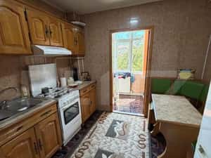 Apartament 3 camere , decomandat , etaj 3 , Obcini Suceava — miniatura 4