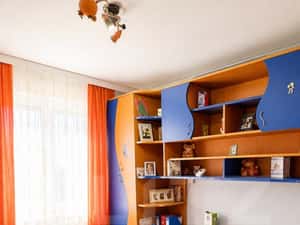 Apartament 3 camere , decomandat , etaj 3 , Obcini Suceava — miniatura 5