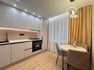 Garsoniera de inchiriat in zona Racadau — miniatura 2