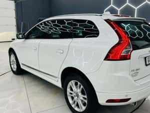 Volvo XC60 2015 2.0D E5 Manuală – 136 HP Diesel — miniatura 3