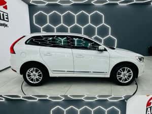 Volvo XC60 2015 2.0D E5 Manuală – 136 HP Diesel — miniatura 5