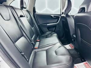 Volvo XC60 2015 2.0D E5 Manuală – 136 HP Diesel — miniatura 7