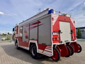 Masina de pompieri Mercedes Actros, echipata si inmatriculata — miniatura 5