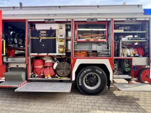 Masina de pompieri Mercedes Actros, echipata si inmatriculata — miniatura 7