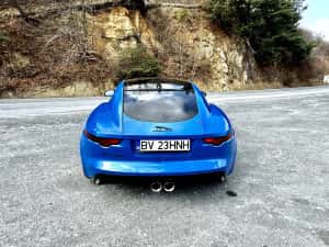 Jaguar F-Type V6 S - British Design Edition Coupé – Ultra Blue – editie limitată — miniatura 4
