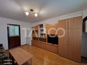 Garsoniera de inchiriat 22mpu mobilata si utilata zona Lazaret Sibiu — miniatura 3