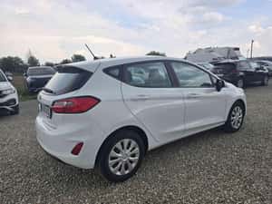 Ford Fiesta Manuală 75 HP Benzină — miniatura 3