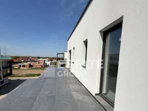 Penthouse Ciarda Rosie , 3 camere, terasa 40 mp — miniatura 1