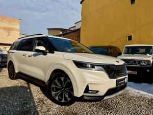 Kia Carnival Prestige, 9 locuri, 2.2 diesel 204CP — miniatura 2