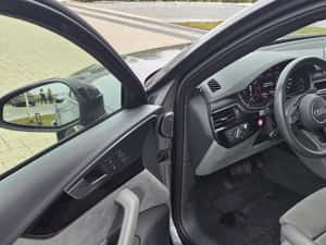 Audi A4 Automată 150 HP Diesel — miniatura 4