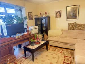 Apartament 3 camere, balcon și aer condiționat — miniatura 2