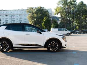 KIA SPORTAGE MY2024, 61 000 KM, 1.6 T-GDI 180 cai tractiune fata — miniatura 5