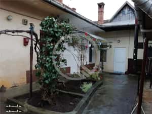 Apartament la CASA situat in zona Garii