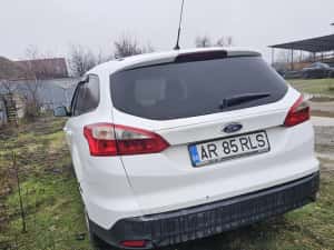 Vând Ford Focus Combi — miniatura 8