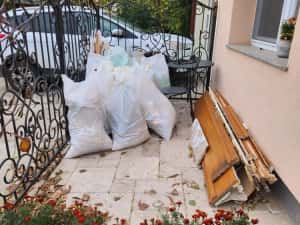 Evacuare moloz Transport moloz Car moloz Debarasare mobila veche