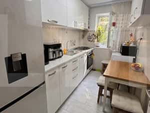 Apartament 2 camere semidecomandat - Şcoala 7 - Renovat complet — miniatura 5