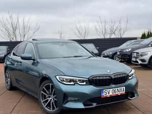 BMW 330i xDrive 2020 — miniatura 1