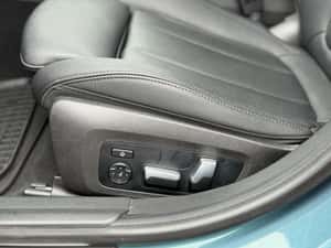 BMW 330i xDrive 2020 — miniatura 6