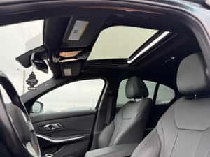 BMW 330i xDrive 2020 — miniatura 7