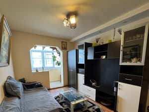 Etaj 3 - Apartament 3 camere - mobilat - Alexandru - Olimp - liber — miniatura 6