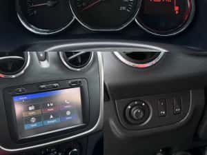 Dacia Sandero STEPWAY / 0.9 tCe / KM GARANTANTI / AC / Navigatie — miniatura 8