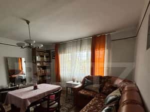 APARTAMENT CU 4 CAMERE, LANGA MUZEU — miniatura 3