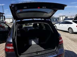 Mercedes-Benz ML 350 — miniatura 5
