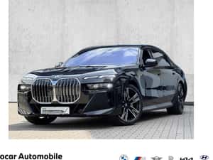 BMW 740 - Second Hand, 21,980 km, 2025