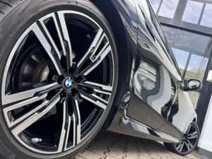 BMW 740 - Second Hand, 21,980 km, 2025 — miniatura 4