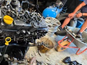 Motor Z17DTH Opel Corsa C 1.7 CDTI 2004 / 2005 2006 — miniatura 3