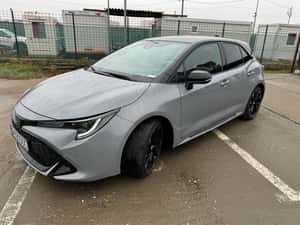 Toyota Corolla 2.0 Hybrid GR Sport 184 CP, 47700km, in crestere