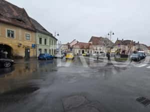 Spatiu comercial in apropiere de Podul Minciunilor de vanzare — miniatura 1