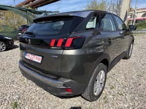 Peugeot 3008 1.2 benzina — miniatura 3