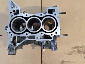 Bloc motor, piston, pistoane, dacia logan 1.0sce b4db400/reconditionat — miniatura 3
