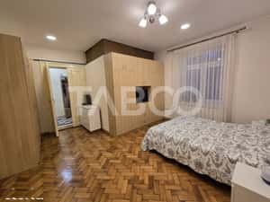 Apartament 2 camere 77mpu etaj 1 loc de parcare in Centrul Istoric — miniatura 3